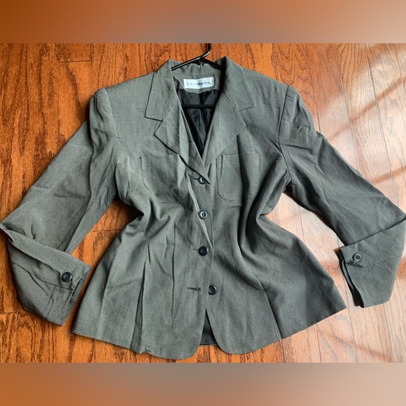 Norton McNaughton Women’s Blazers - Picture 1 of 3